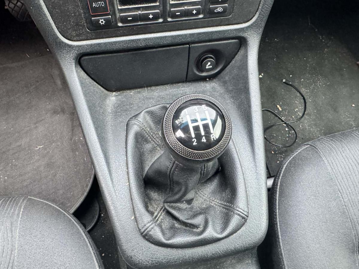 Audi A4 B5 original 5 Gang Schaltgetriebe DCN 1,6 74kw Bj.1998